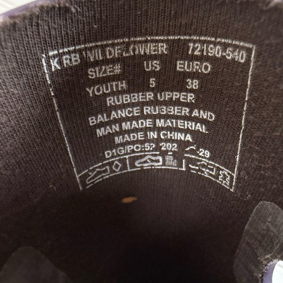 BOGS Wildflower Rain Purple Floral Waterproof Rain Girls Boots 5 Youth. 1296 - Picture 5 of 5